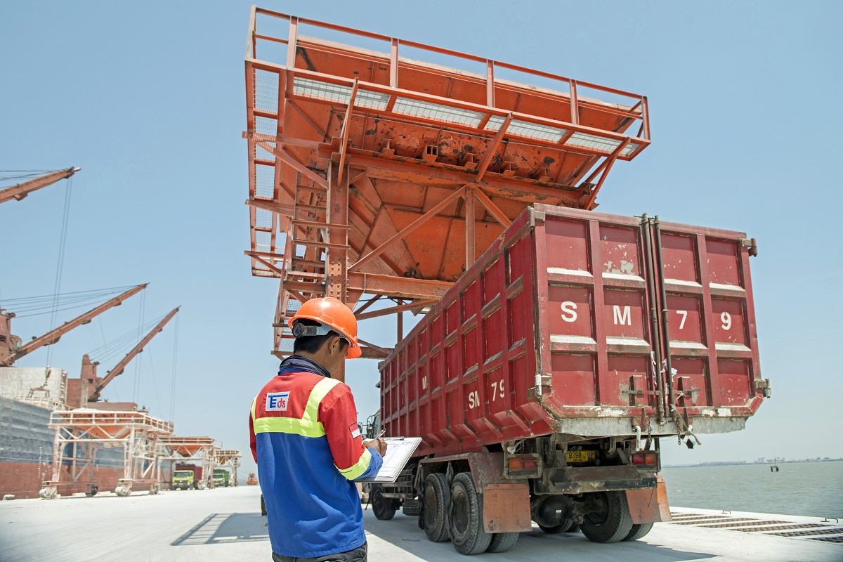 在泗水Gresik工業區正式成立KEK之後，有40萬工人準備被吸收